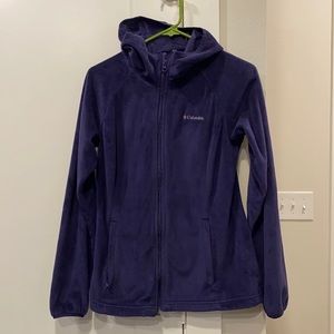 Women’s small Columbia fleece zip up jacket